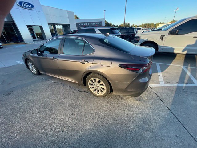 Used 2024 Toyota Camry LE FWD image 7