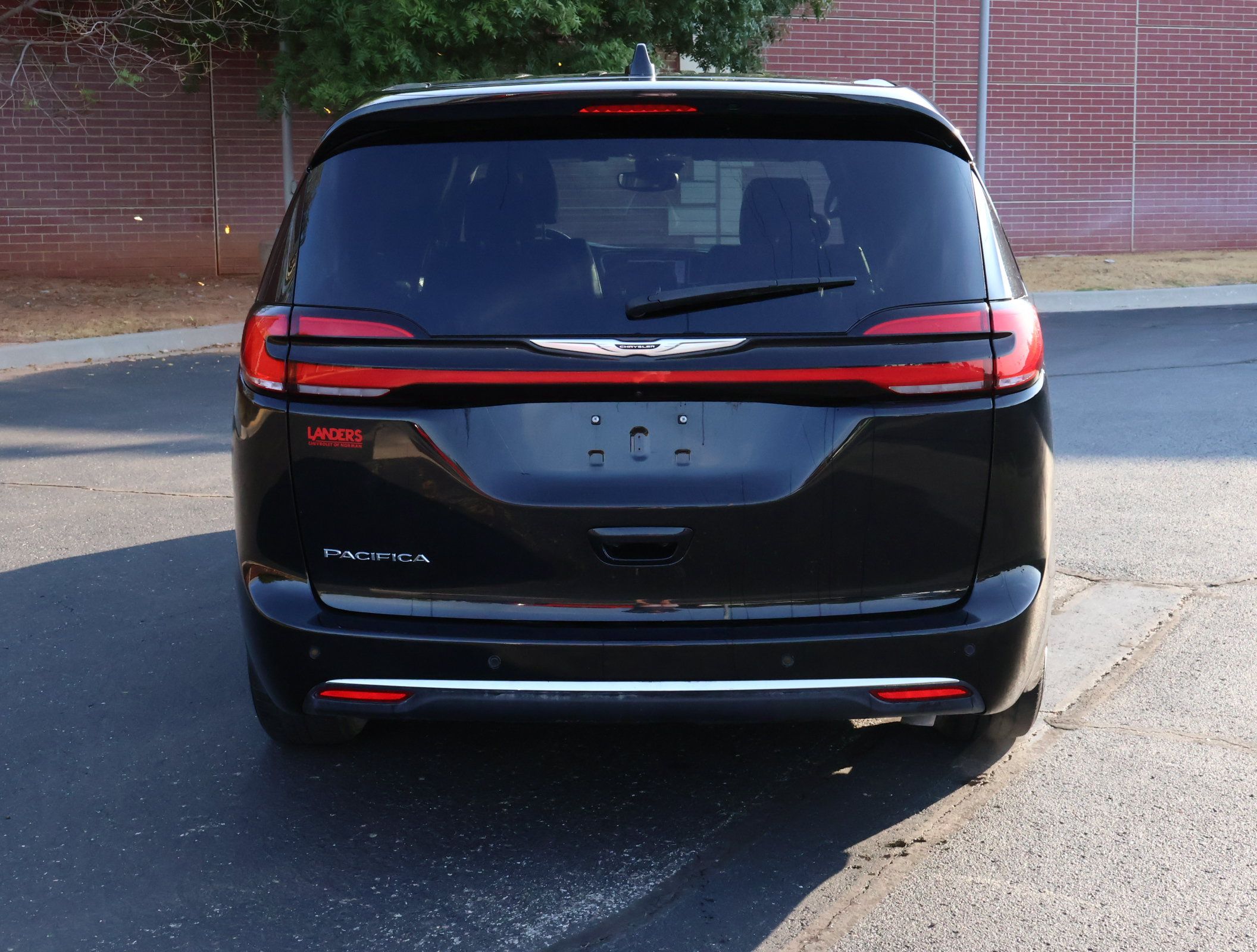 Used 2025 Chrysler Pacifica Select FWD image 31