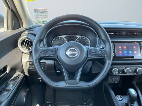 Used 2024 Nissan Kicks S FWD image 11