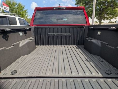 Used 2025 Toyota Tacoma TRD Sport AWD/4WD image 34