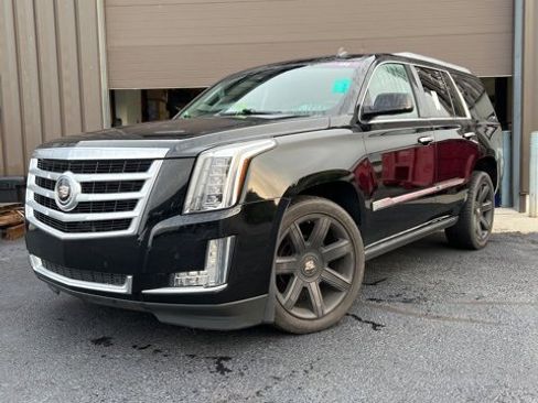 Used 2015 Cadillac Escalade Premium image 1