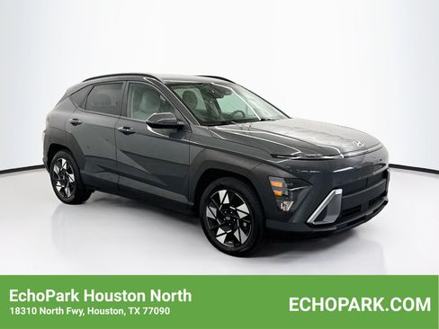 Used 2025 Hyundai Kona SEL FWD image 1