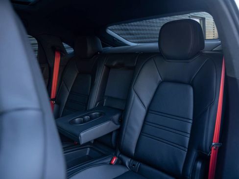 New 2026 Porsche Cayenne GTS image 31