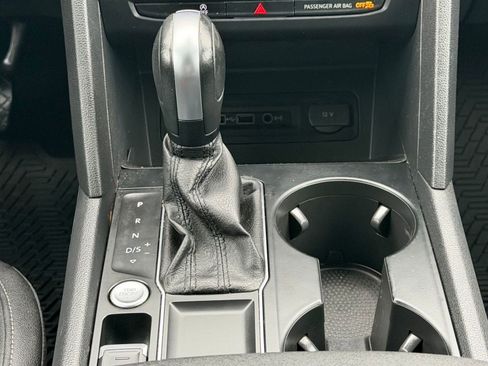 Used 2020 Volkswagen Atlas SE w/ Towing Package FWD image 15