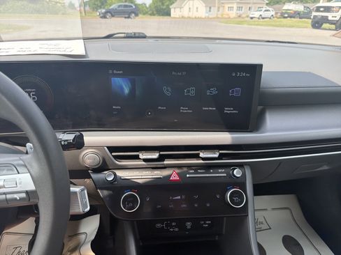 Used 2025 Hyundai Sonata SEL FWD image 24