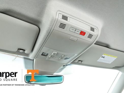 Used 2022 Volkswagen Tiguan SE image 26