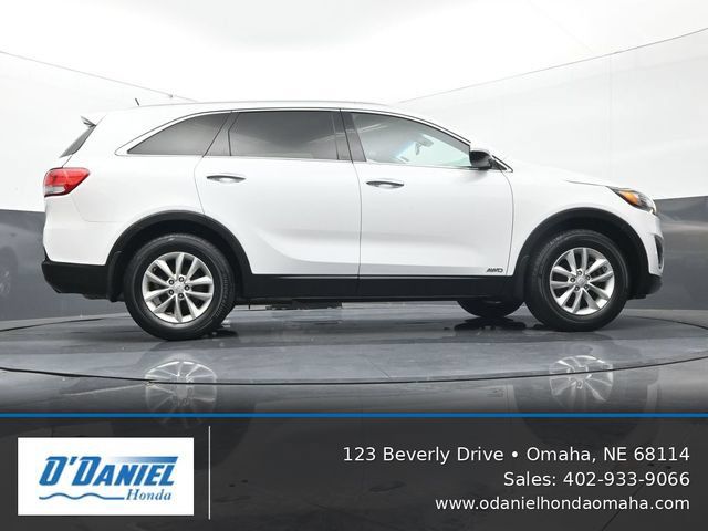 Used 2017 Kia Sorento AWD image 13