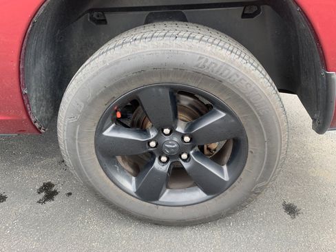 Used 2017 RAM 1500 Express w/ Express Value Package RWD image 5