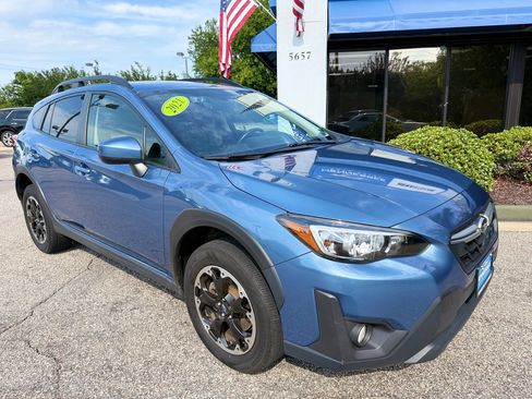 Used 2021 Subaru Crosstrek 2.0i Premium w/ Moonroof Package AWD/4WD image 1
