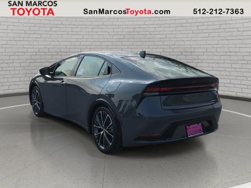 New 2027 Toyota Prius XLE FWD image 7