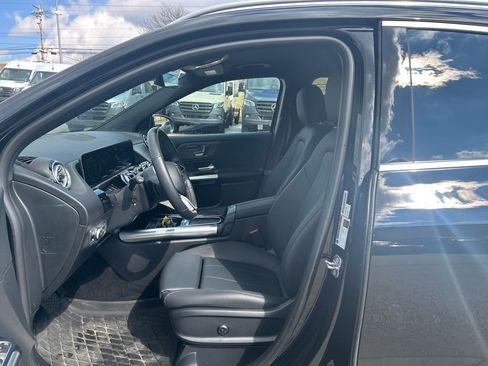 Certified 2025 Mercedes-Benz GLA 250 4MATIC image 10