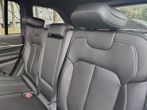 New 2025 Jeep Grand Cherokee Limited w/ Trailer Tow Package image 30