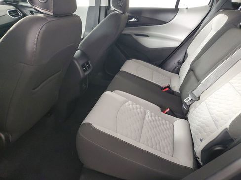 Used 2019 Chevrolet Equinox LS FWD image 13