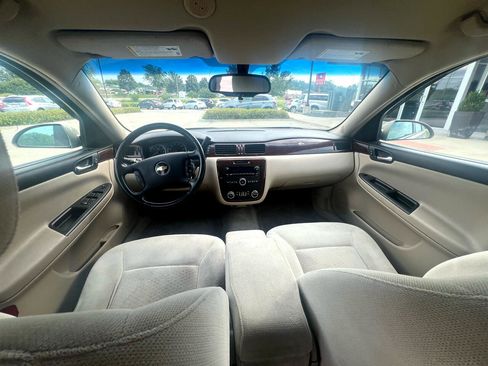 Used 2011 Chevrolet Impala LT image 10