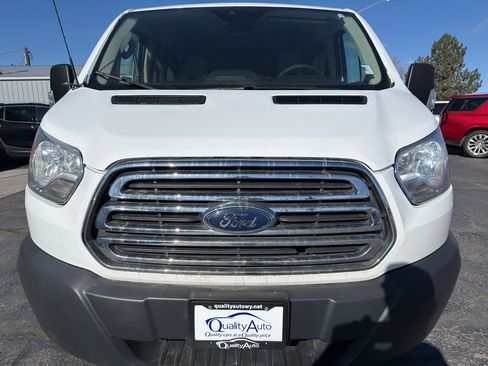 Used 2018 Ford Transit 150 XLT image 3