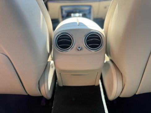 Used 2017 Mercedes-Benz E 300 4MATIC image 35