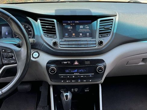 Used 2018 Hyundai Tucson Value FWD image 9