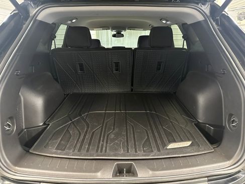 Certified 2024 Chevrolet Blazer LT w/ Convenience Package image 25