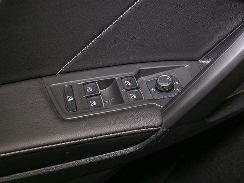 Certified 2024 Volkswagen Tiguan SE R-Line AWD/4WD image 47