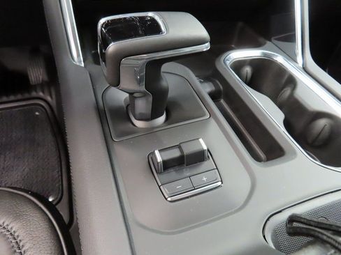 Used 2025 GMC Sierra 1500 Denali AWD/4WD image 51