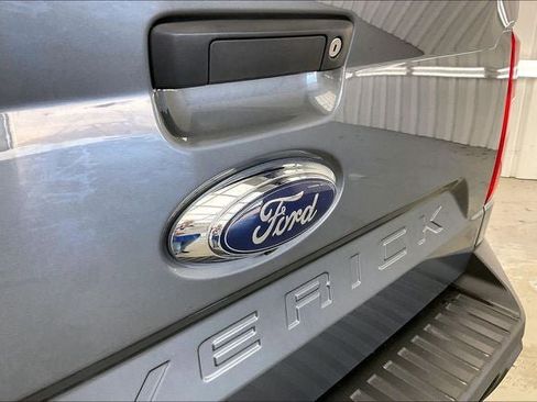 Used 2022 Ford Maverick Lariat w/ Lariat Luxury Package FWD image 31