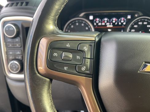 Certified 2022 Chevrolet Silverado 1500 High Country w/ Technology Package image 27