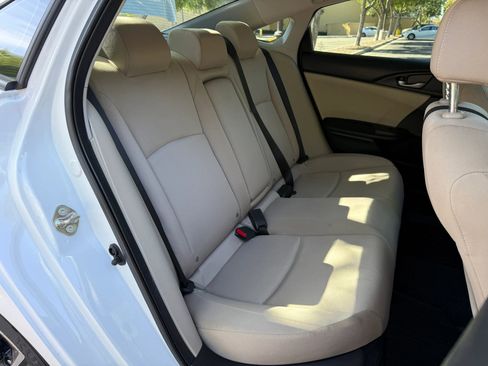 Used 2016 Honda Civic EX-T image 9