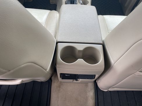 Used 2010 Ford Explorer Eddie Bauer image 30