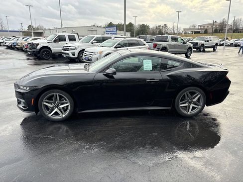 New 2025 Ford Mustang Premium image 8