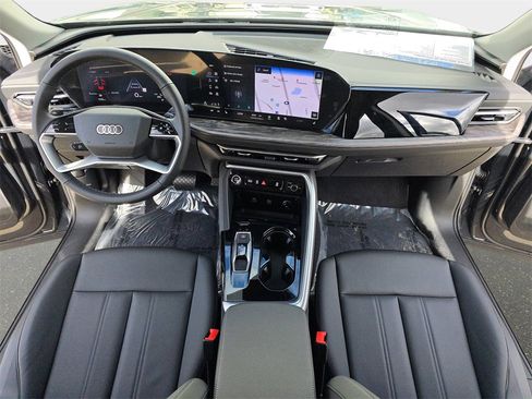 New 2025 Audi Q5 Premium image 35