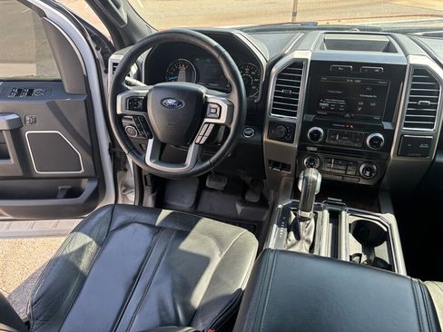 Used 2015 Ford F150 Platinum w/ Equipment Group 701A Luxury AWD/4WD image 21