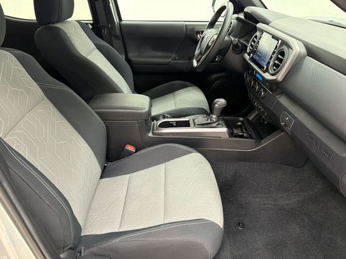 Used 2023 Toyota Tacoma TRD Sport w/ Advanced Technology Package AWD/4WD image 23