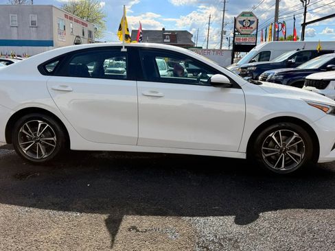 Used 2023 Kia Forte LXS FWD image 11