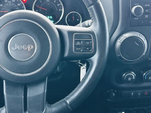 Used 2016 Jeep Wrangler Unlimited Sport image 10