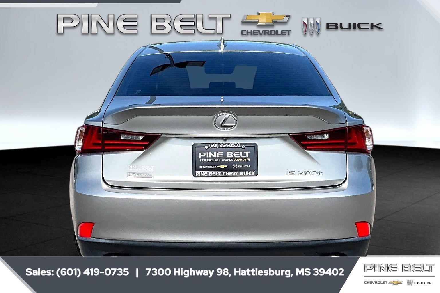 Used 2016 Lexus IS 200t RWD image 4