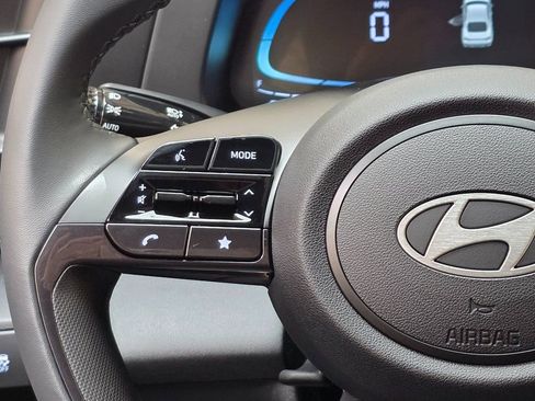New 2026 Hyundai Elantra SEL Sport Premium FWD image 16