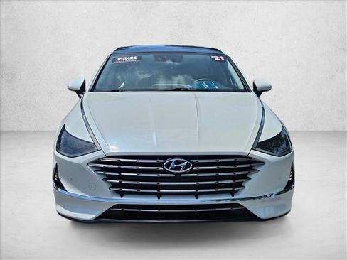 Used 2021 Hyundai Sonata Limited FWD image 2