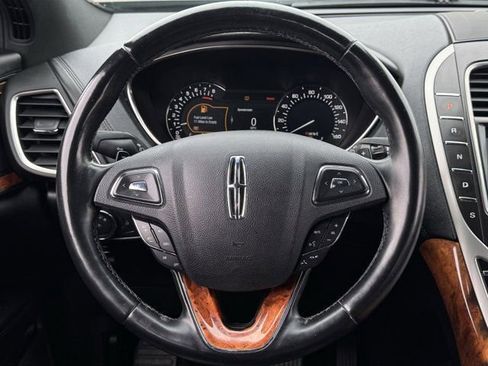 Used 2018 Lincoln MKX Reserve w/ Lincoln MKX Climate Package image 13