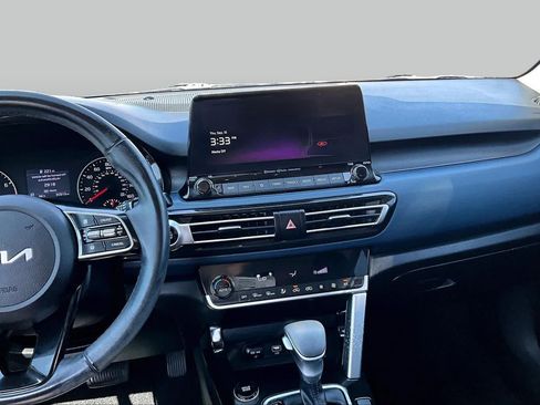 Used 2023 Kia Seltos S w/ Navigation Package FWD image 7