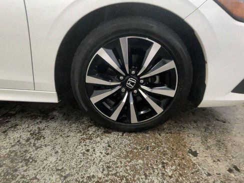 Used 2024 Honda Civic EX image 18
