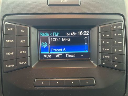 Used 2013 Ford F150 XLT w/ XLT Chrome Pkg image 14