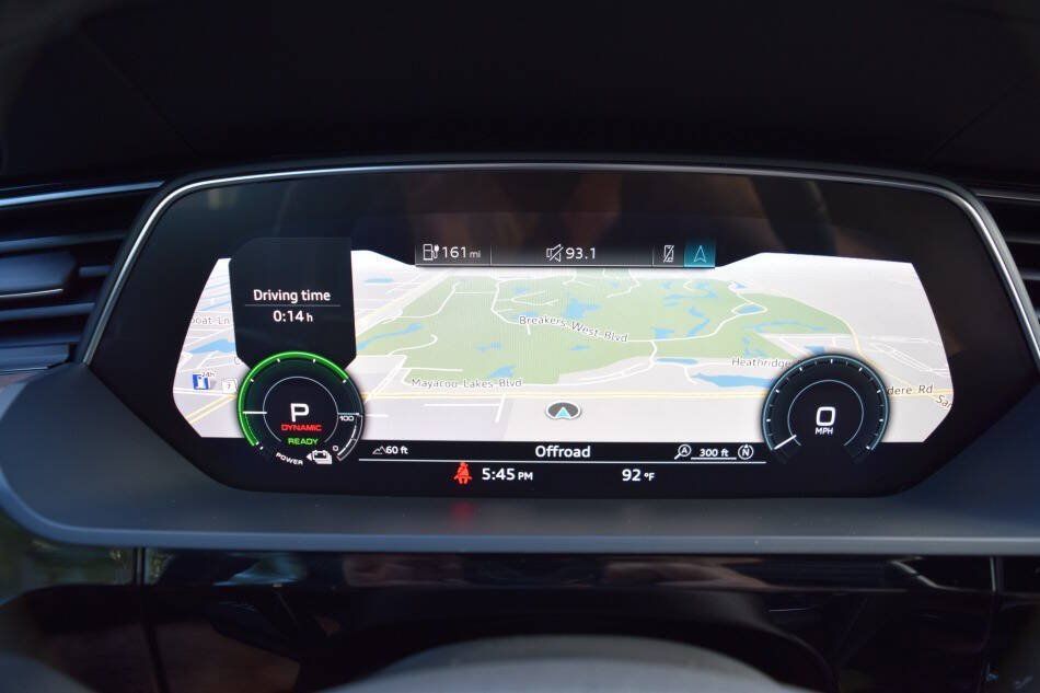 Used 2019 Audi e-tron Prestige w/ Prestige Package AWD/4WD image 68