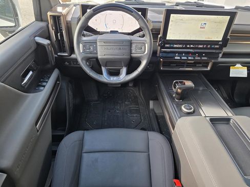 Used 2025 GMC Hummer EV 3X image 16