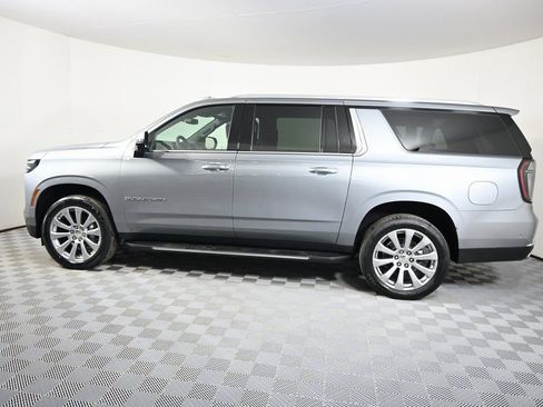 New 2026 Chevrolet Suburban Premier w/ Sun And Tow Package AWD/4WD image 3