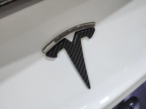 Used 2022 Tesla Model 3 Performance image 25
