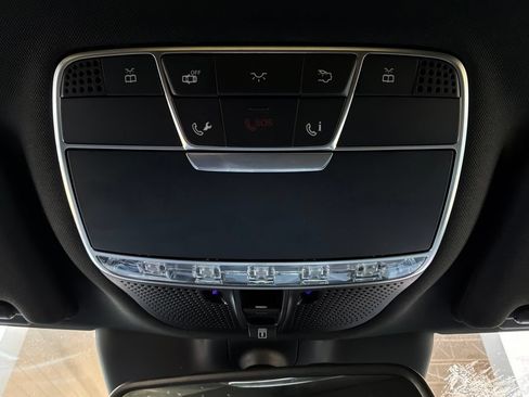 Used 2016 Mercedes-Benz S 550 Sedan image 20