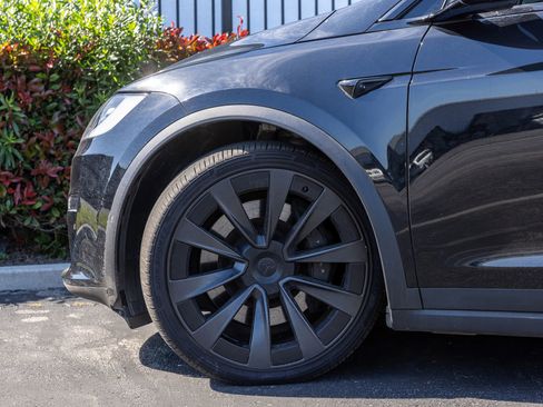 Used 2022 Tesla Model X AWD/4WD image 7