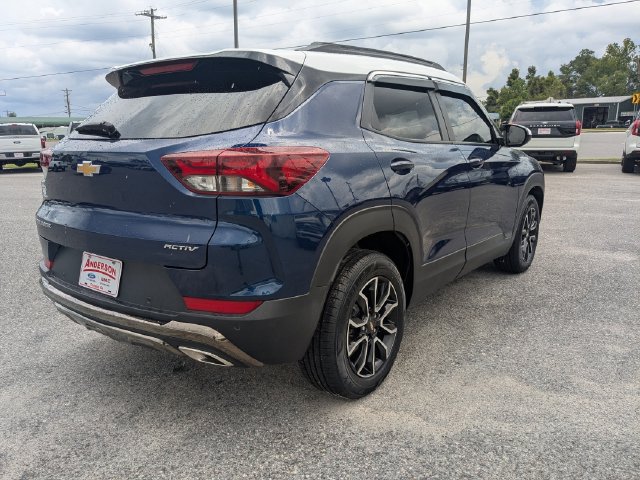 Used 2022 Chevrolet TrailBlazer ACTIV w/ Convenience Package FWD image 4