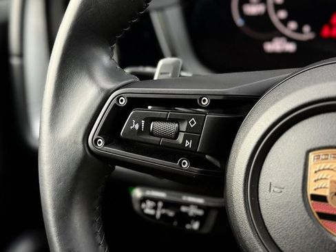 Certified 2025 Porsche Cayenne Coupe image 21