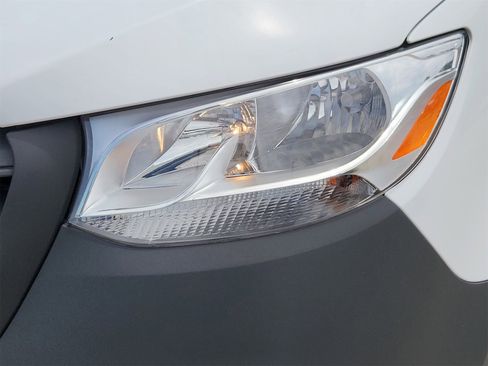 New 2025 Mercedes-Benz Sprinter 2500 image 6